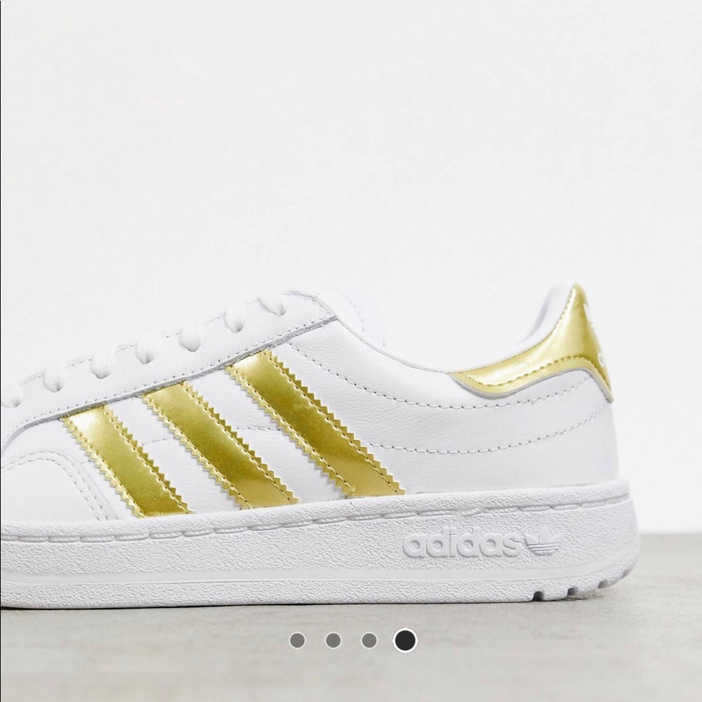 Adidas original women sport shoes - Picture 4 of 7